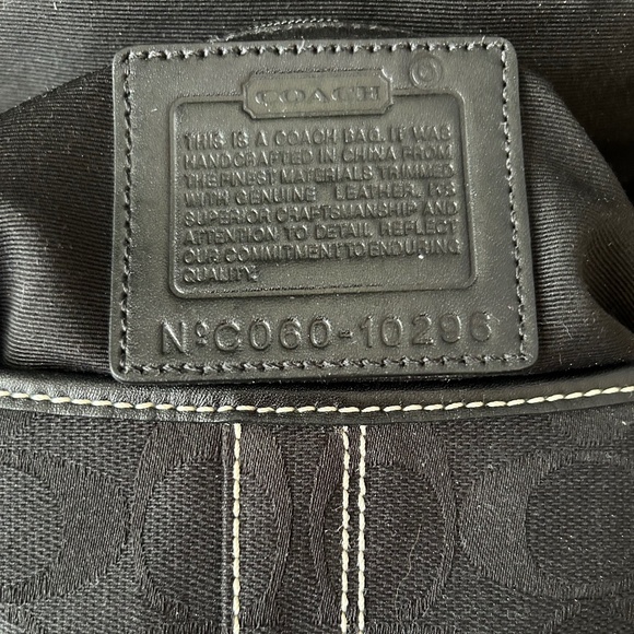 COACH vintage soho Black  Monogram Shoulder Bag with wallet - Picture 15 of 15